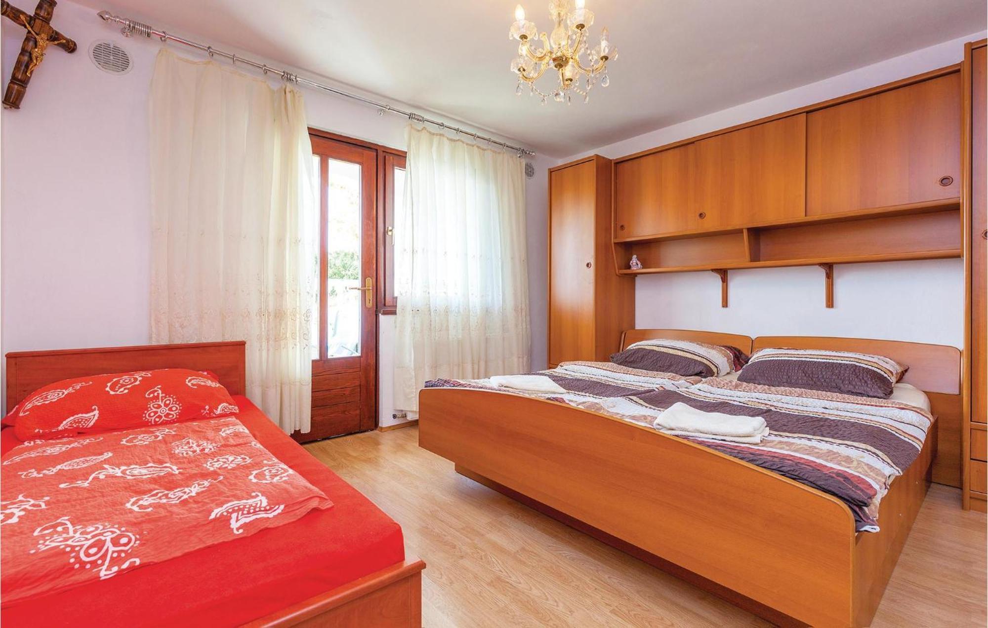 Stunning Apartment In Crikvenica With Wifi Ngoại thất bức ảnh